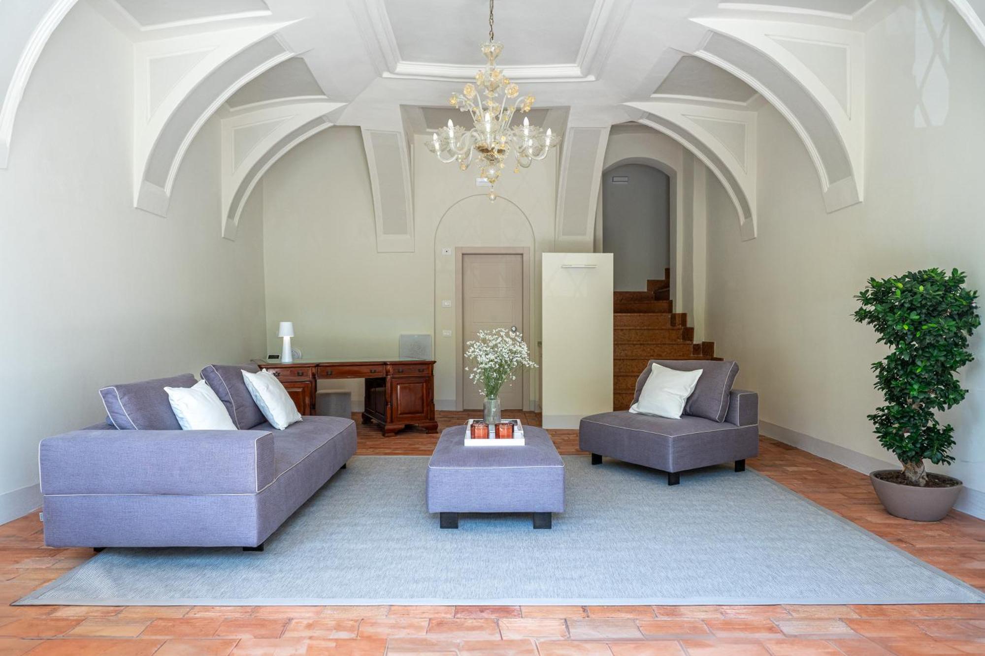 The Lake Suites Com - Luxury Stay In ラツィーゼ エクステリア 写真