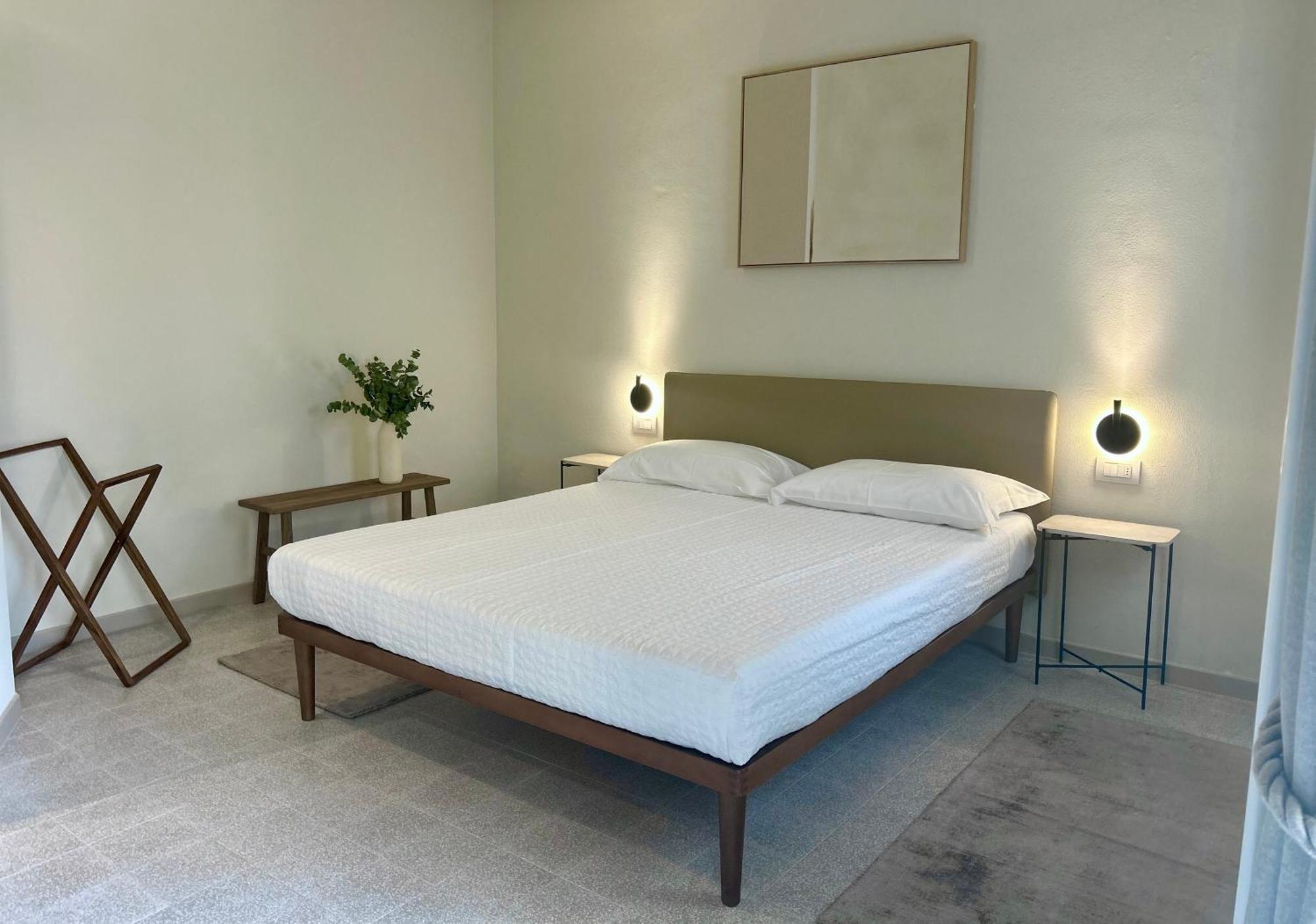 The Lake Suites Com - Luxury Stay In ラツィーゼ エクステリア 写真